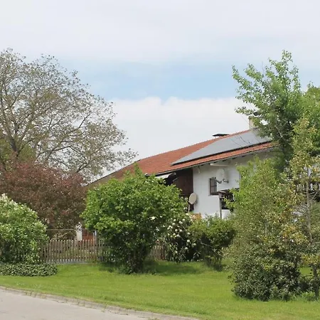 Ferienwohnung Am Nussgarterl * Bad Endorf