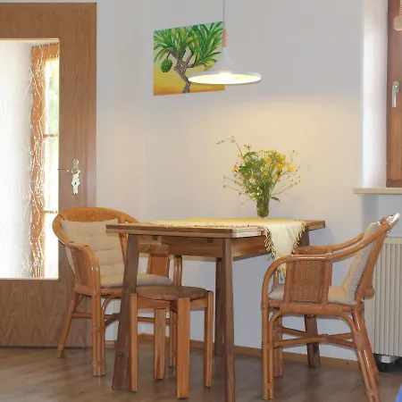 Ferienwohnung Am Nussgarterl Διαμέρισμα Bad Endorf